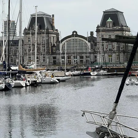 아파트 De Strandmelde, Met Groot Terras En Gratis Parking Nabij Zee 오스텐드